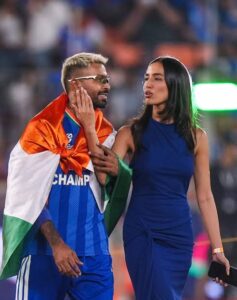 Hardik pandya with girl friend
